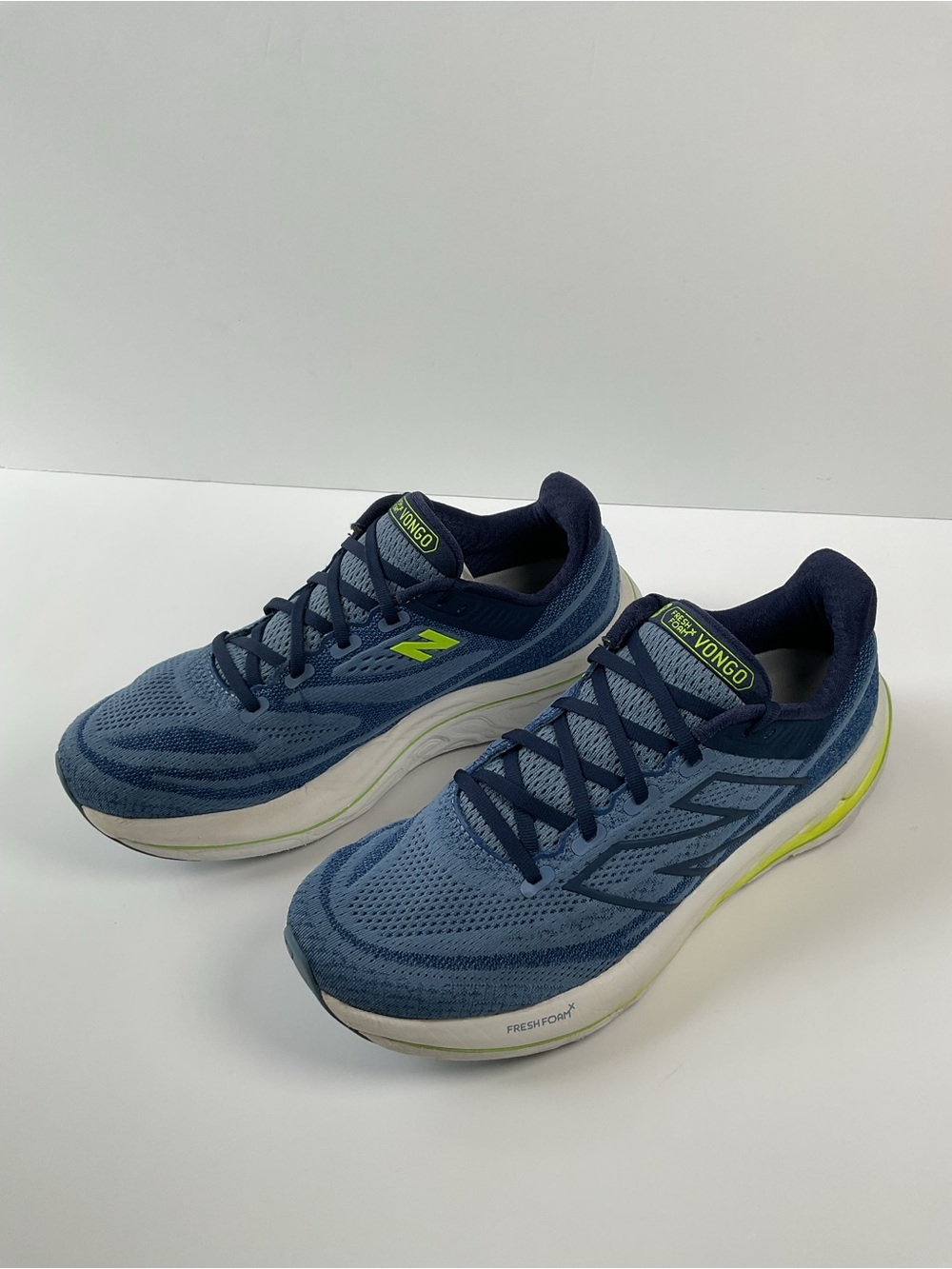 New Balance Fresh Foam Vongo V6 Men’s Running Shoes Blue Size 9.5 Athletic